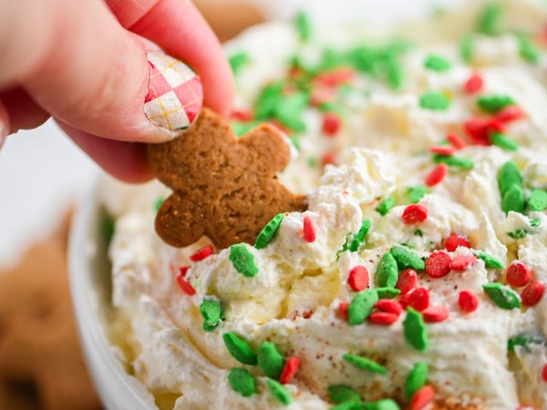 Eggnog Cheesecake Dip